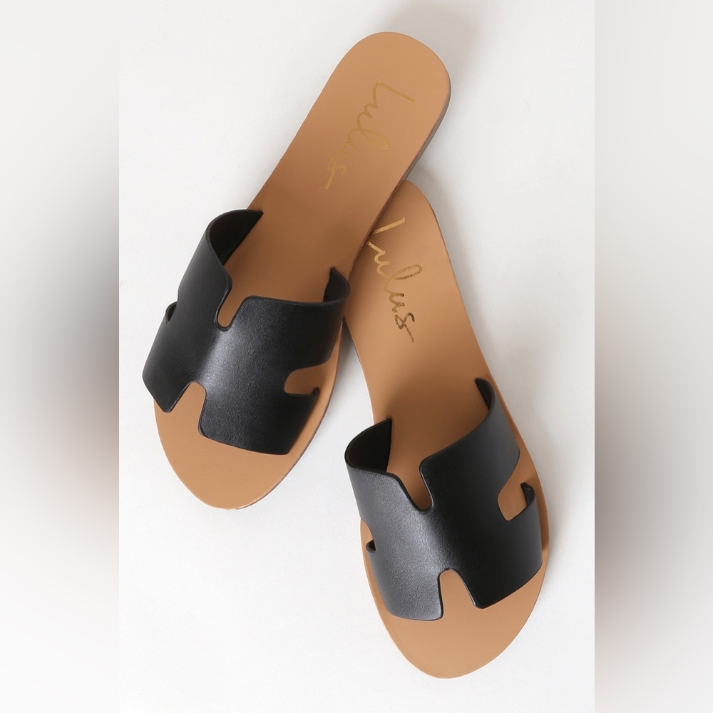Lulu’s Saxon Black Slide sandals